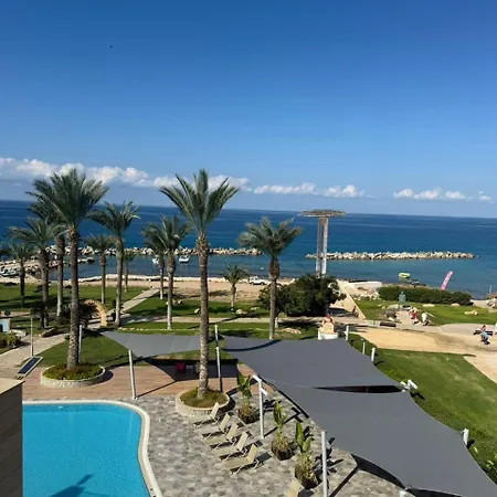 Traumhaftes Mit Meerblick & Pool Klorakas